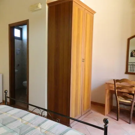 La Grevillea Фермерский дом