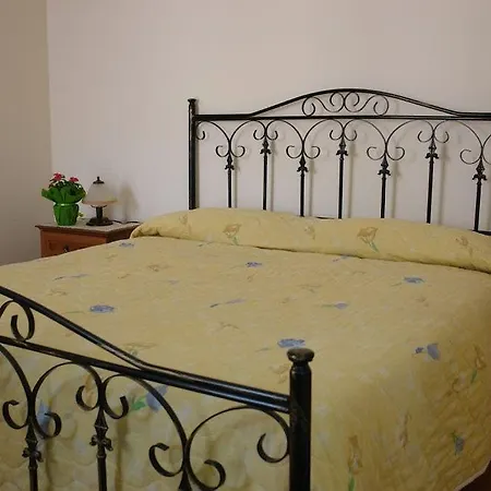 Farm stay La Grevillea Riposto