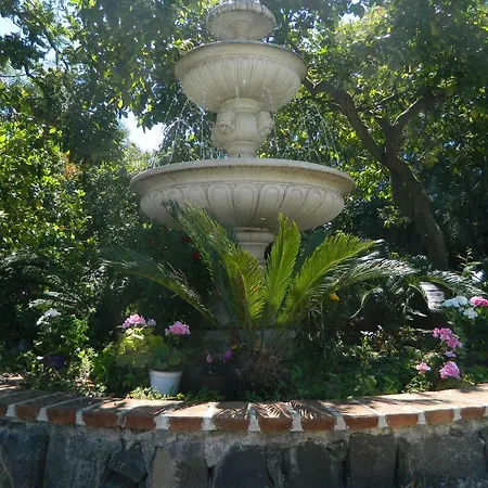 Farm stay La Grevillea